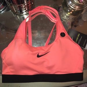 Nike classic sports bra